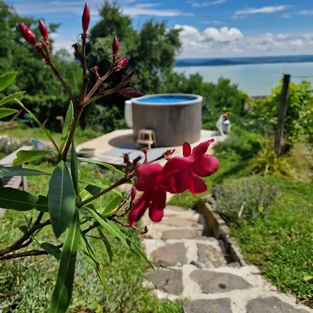 Szoloskert Vendeghaz Badacsony *