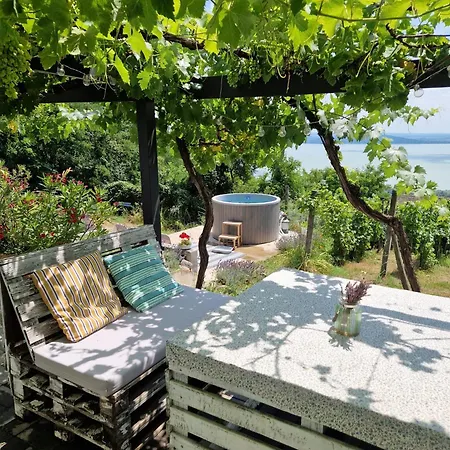 Holiday home Szoloskert Vendeghaz Badacsony